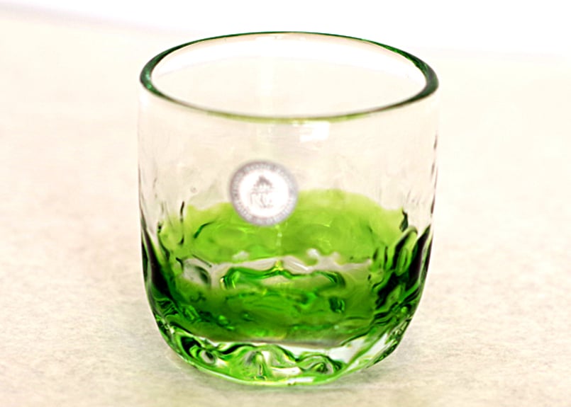 正規品＞豊かな森林の緑色「でこぼこ線入りグラス2個」と「徳利1個