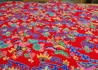 生地・反物＿赤色の紅型（びんがた）3.8m布。大きい柄の沖縄柄綿生地。Made in JAPAN（手作り浴衣）