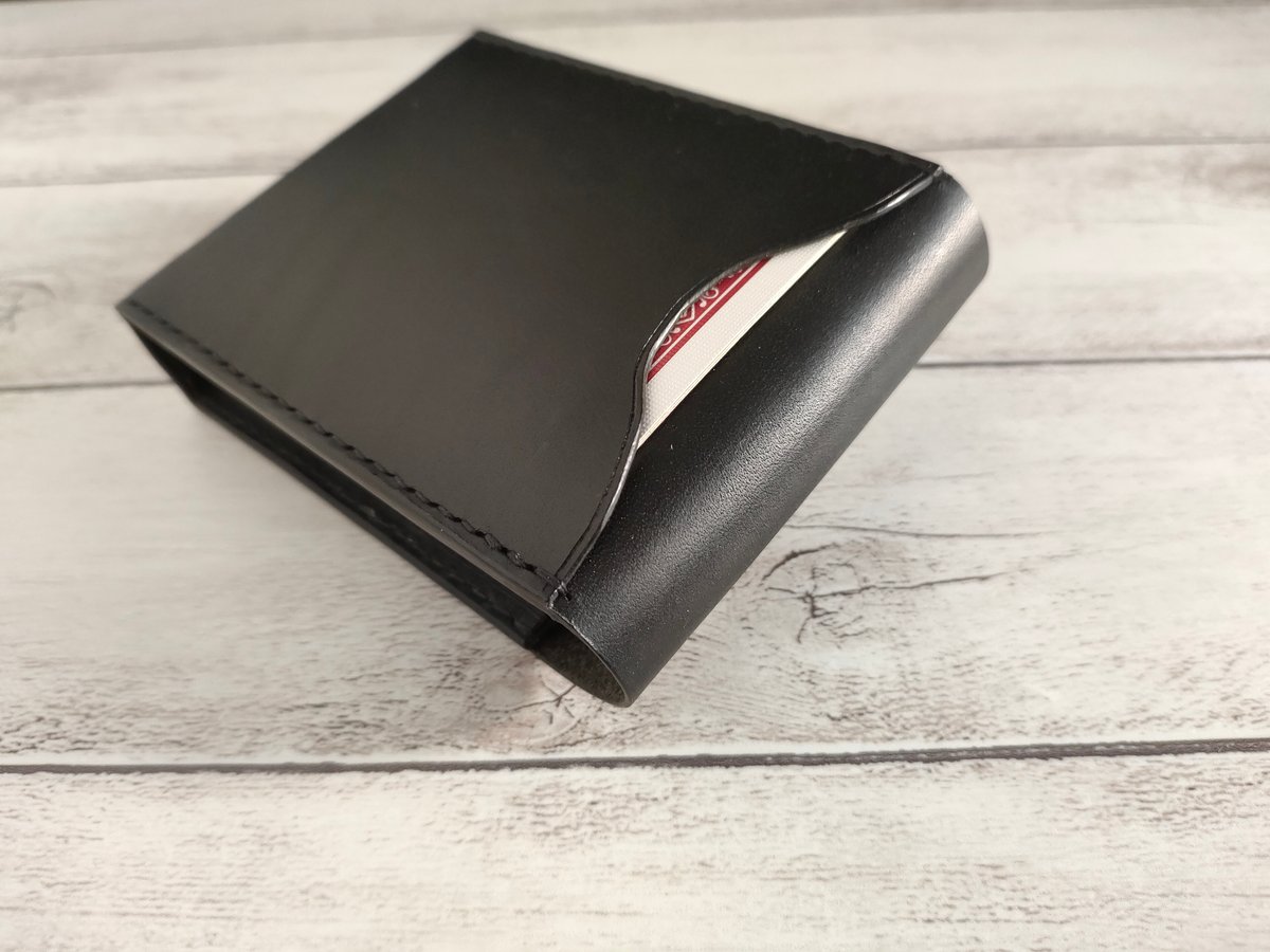 デックケース【Essential】 | kobas│マジシャンの革小物