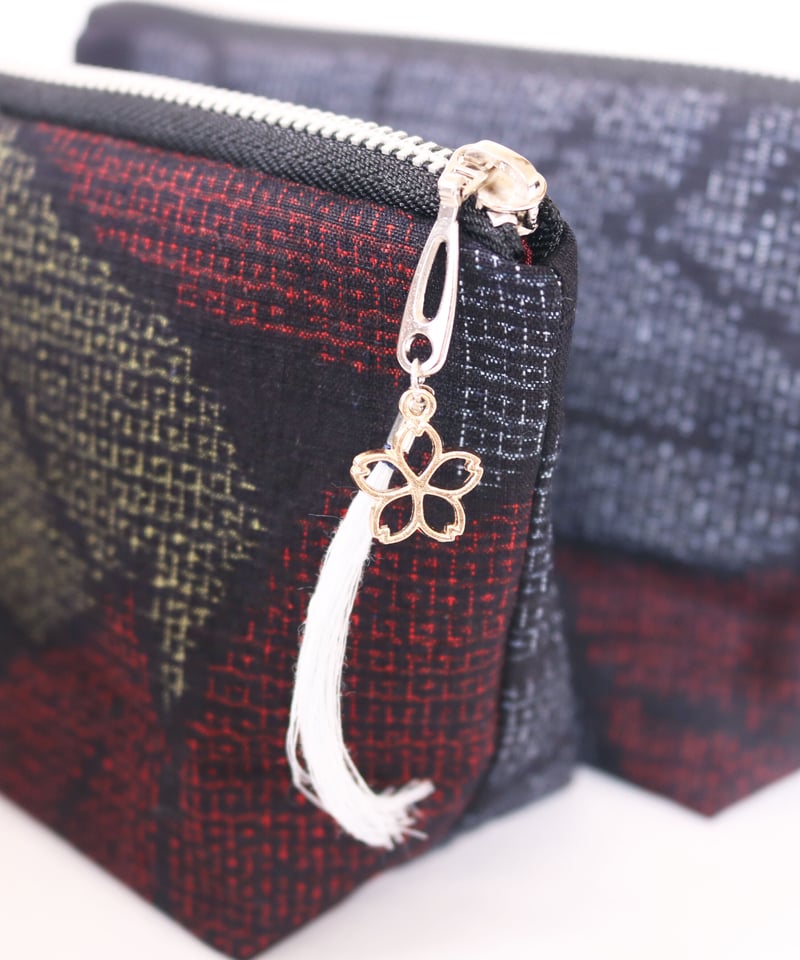 専用　本場結城紬 反物 総柄100亀甲 洗い張り済み グレー系 希少 証紙なし 本場結城紬 100亀甲総柄1反予約券 | 栃木県小山市 | ふるさと