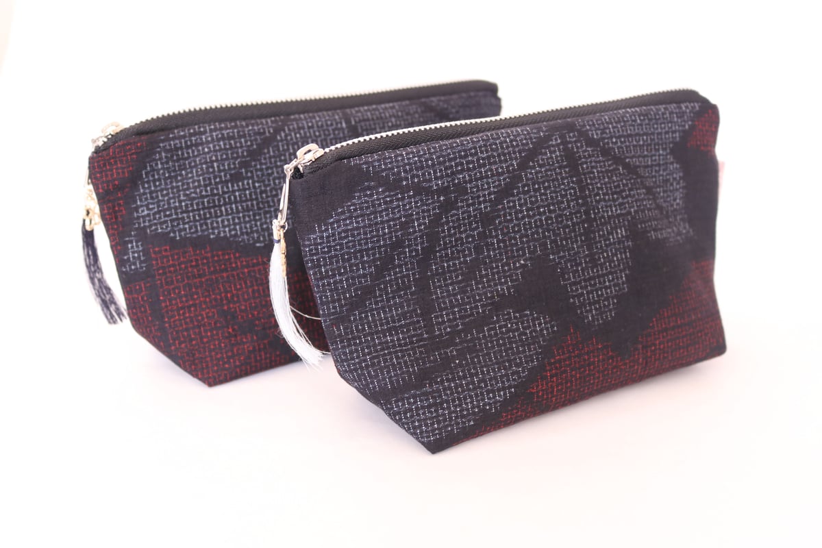 本場結城紬ポーチ亀甲柄（最安値） | 究極のベーコン『おとっぺ』小山