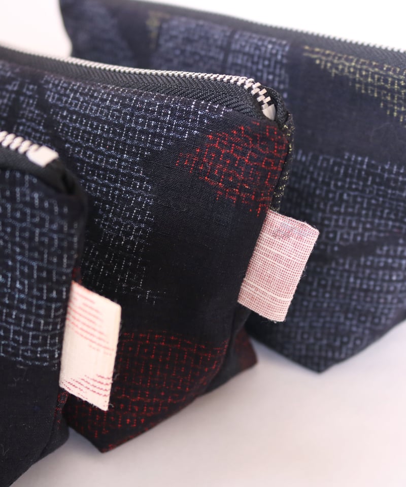 本場結城紬ポーチ亀甲柄（最安値） | 究極のベーコン『おとっぺ』小山