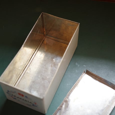 LAAKERIA tin can