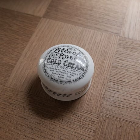 Cold Cream Case（STAFFORDSHIRE）