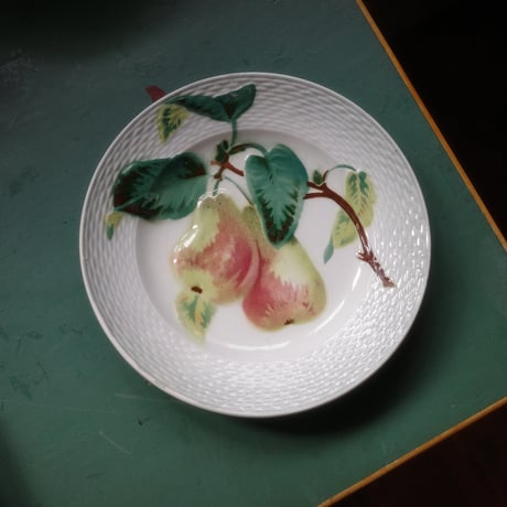 Pear plate