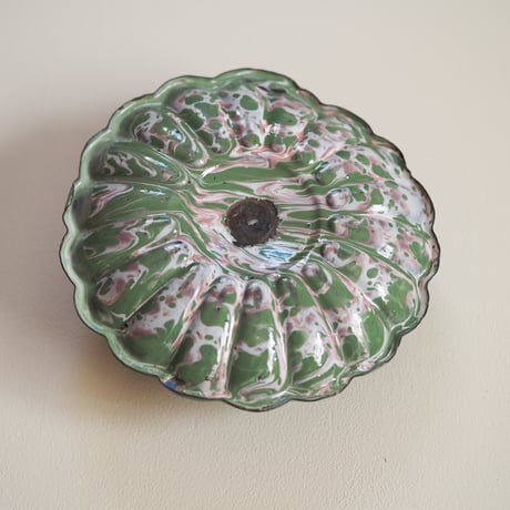 Enamel candle holder