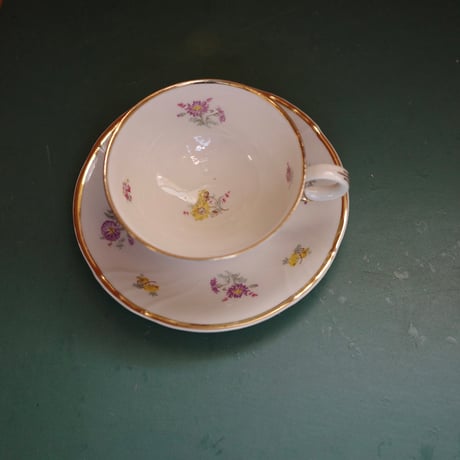 Flower cup and saucer（A）