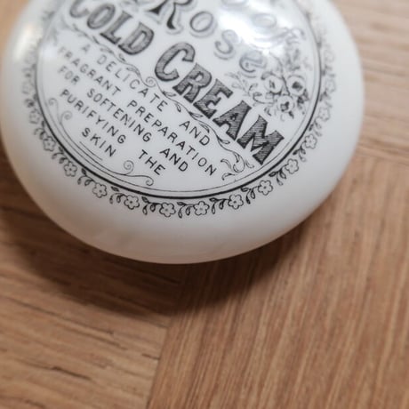 Cold Cream Case（STAFFORDSHIRE）
