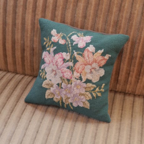 Embroidery cushion--Nostalgic Bouquet--