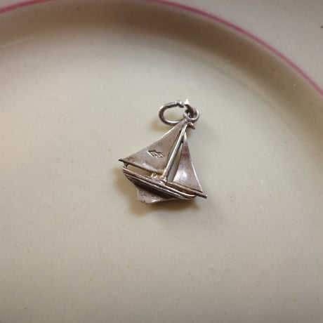 Silver yacht charm