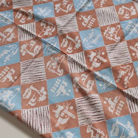 Diamond pattern cloth