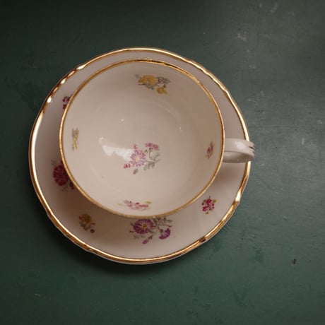 Flower cup and saucer（B）