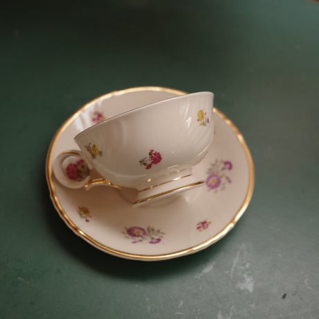 Flower cup and saucer（B）