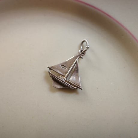 Silver yacht charm