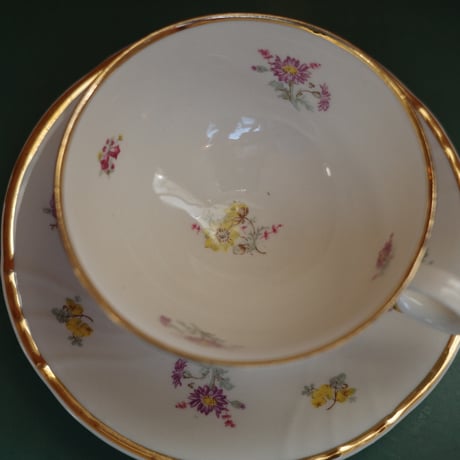 Flower cup and saucer（A）