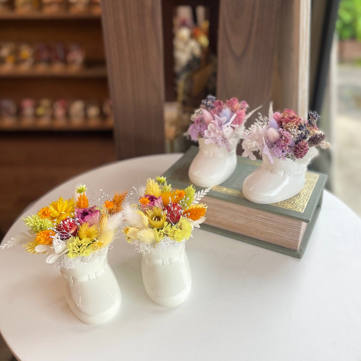 世界に一つ！出産御祝ベビーシューズのデコレーションフラワーアレンジメント 世界に一つ！出産御祝ベビーシューズのデコレーションフラワー