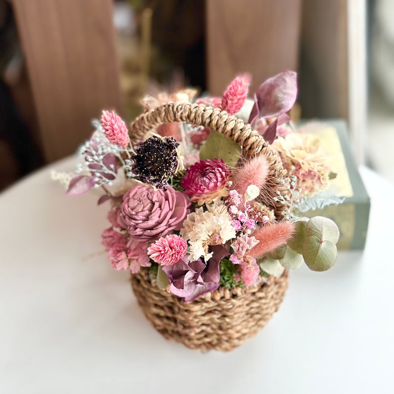 バスケットアレンジ Mimosa & Sweet Pea Basket 💛 春を告げる鮮やかなミモザと優雅な