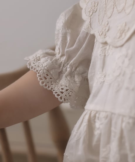 【即納】  blanc flower rompers
