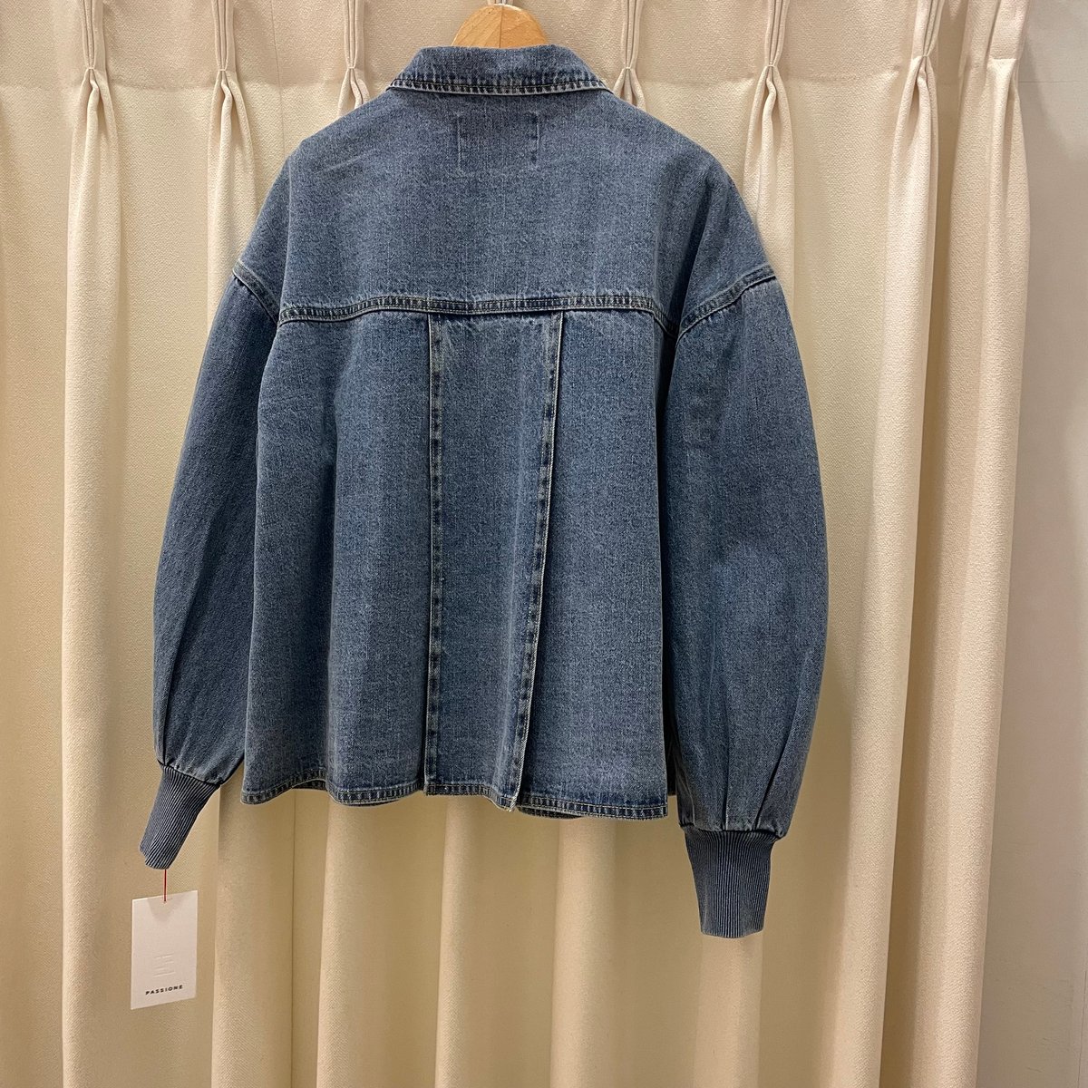 パシオーネ PASSIONE リブ袖 Vネック デニム ジャケット PASSIONE リブ袖 Vネック デニム ジャケット | CoCo Cuore
