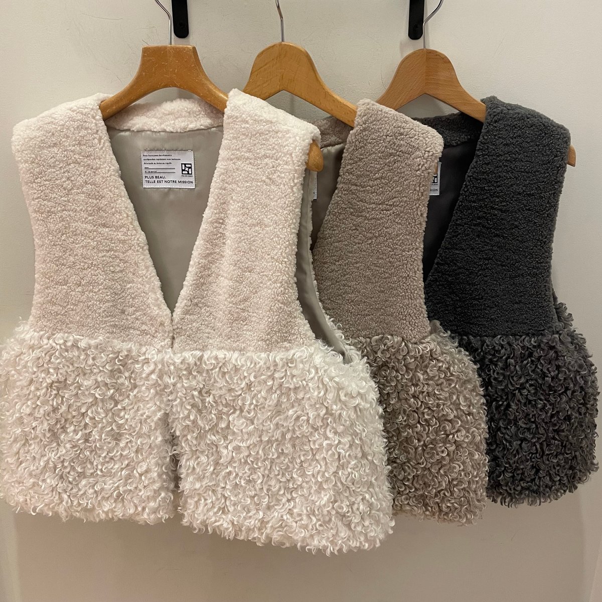 PASSIONE パシオーネ／ジレベスト／ボアベスト／オフホワイト