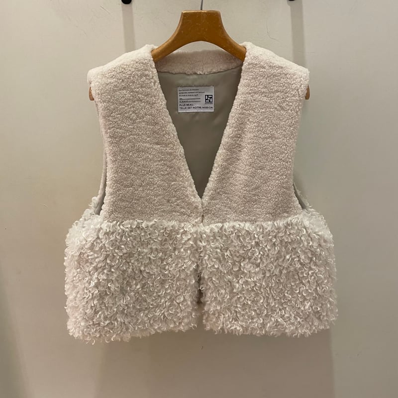 PASSIONE(パシオーネ) ベスト エコファー ボア Vネック ショート