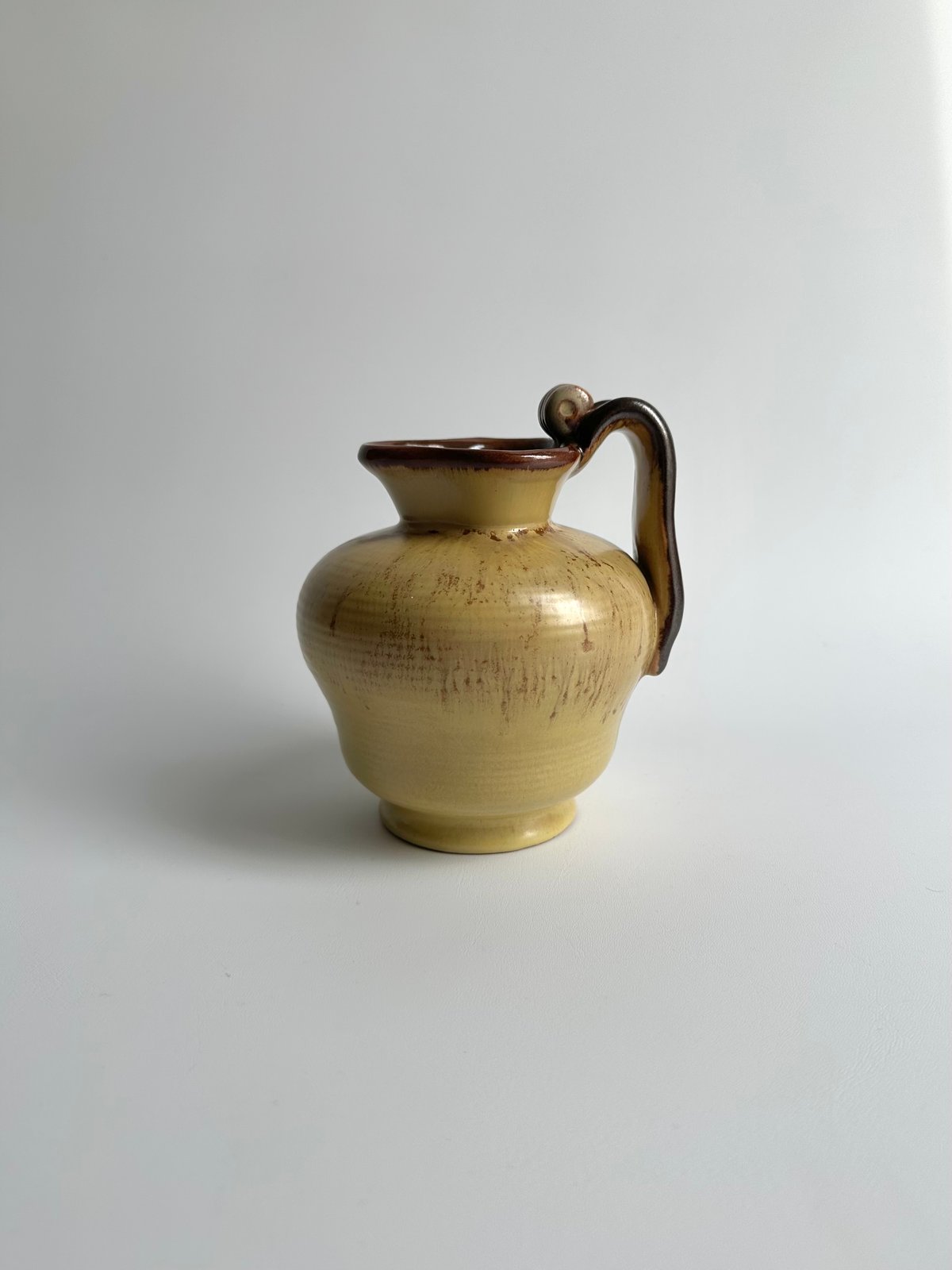 Vase｜Jug｜花瓶｜陶器製｜ミッドセンチュリー｜北欧 | roi home｜北欧