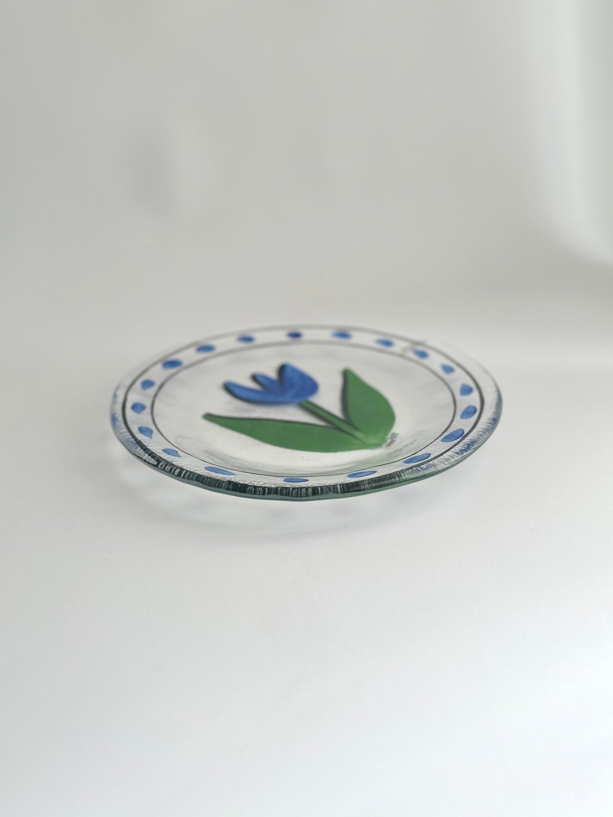 Plate｜プレート｜皿｜KostaBodaコスタボダ｜チューリップ | roi home