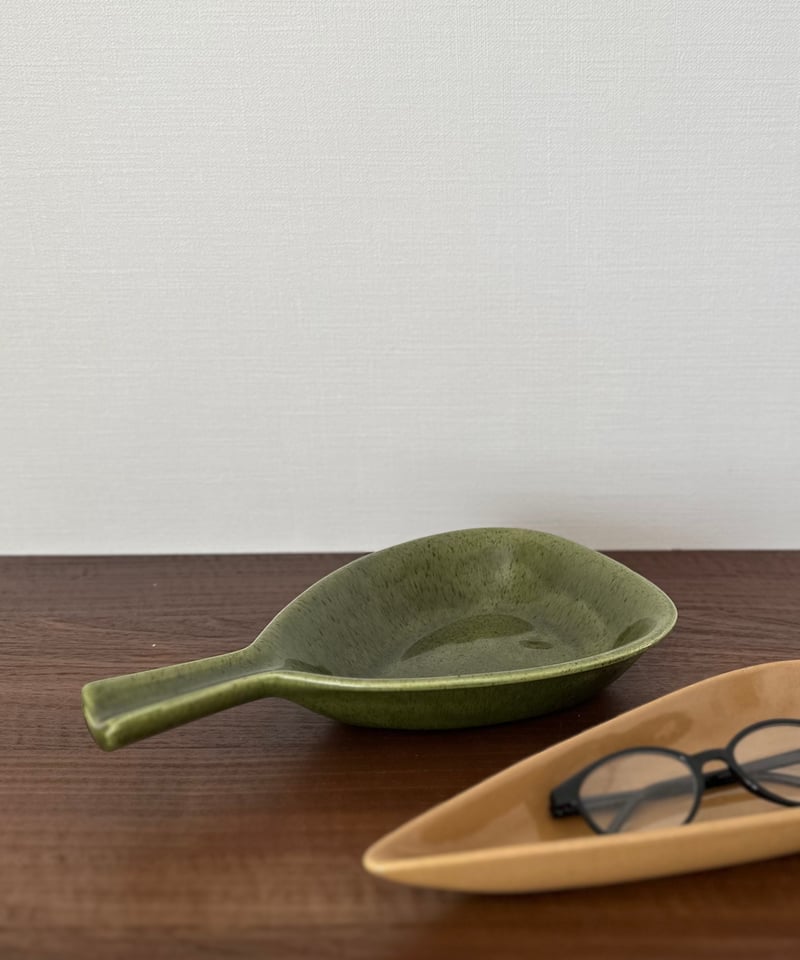 Tray｜JIEGantofta｜ジイガントフタ｜北欧ヴィンテージ｜トレイ | roi