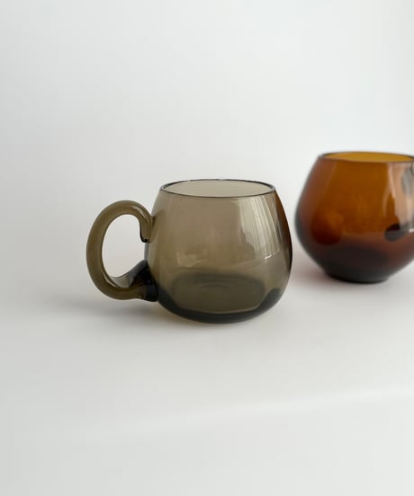 Mug｜ガラスのマグカップ｜アンバー｜オリーブグリーン