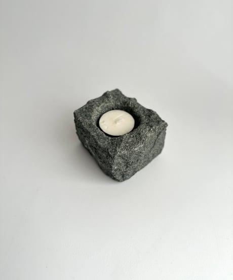 Candle holder