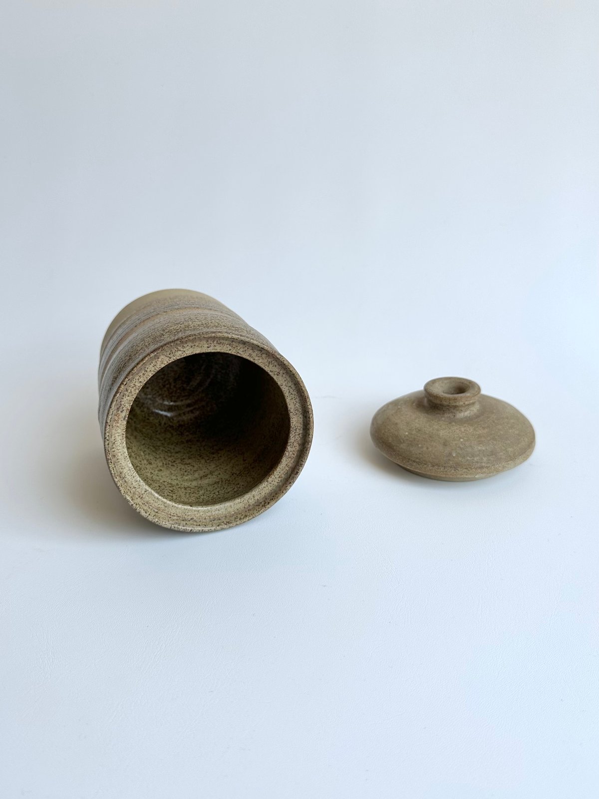 Canister｜陶器製のキャニスター | roi home｜北欧ヴィンテージ雑貨