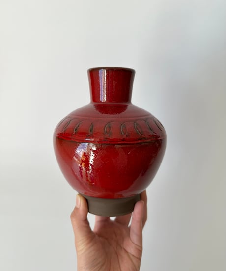 Vase｜NILA Keramik｜赤い花瓶｜スウェーデン