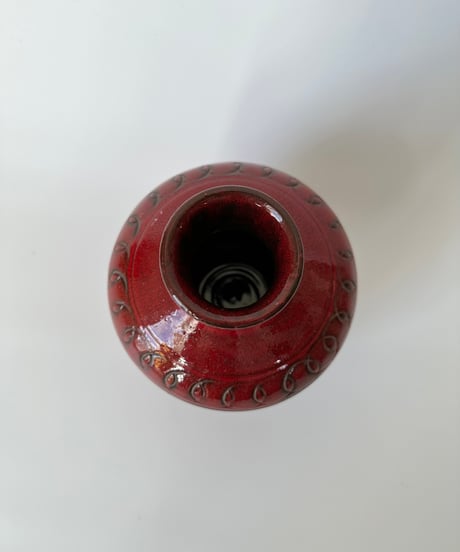 Vase｜NILA Keramik｜赤い花瓶｜スウェーデン