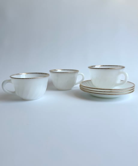 Cup &Saucer｜Fireking｜ファイヤーキング｜スワールゴールド｜アメリカ
