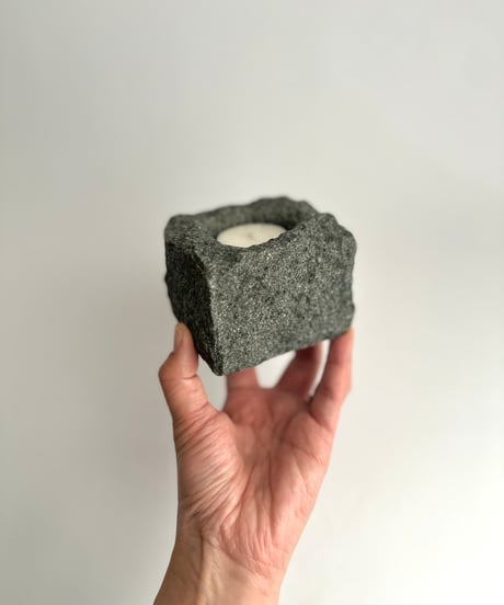Candle holder
