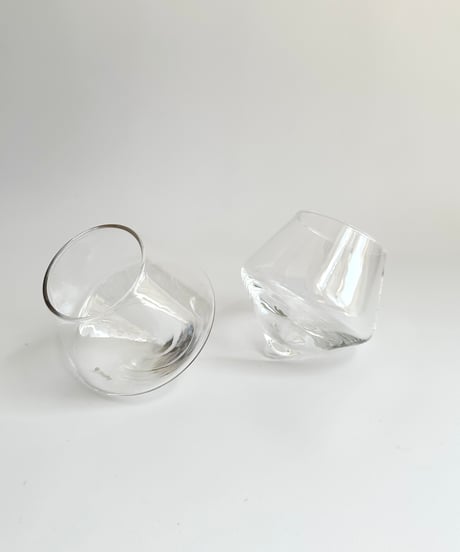 Glass｜Sempli｜斜めのロックグラス｜アメリカ