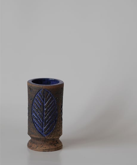 Vase｜LAHOLM｜ラホルム｜陶器の花瓶｜リーフ｜スウェーデン