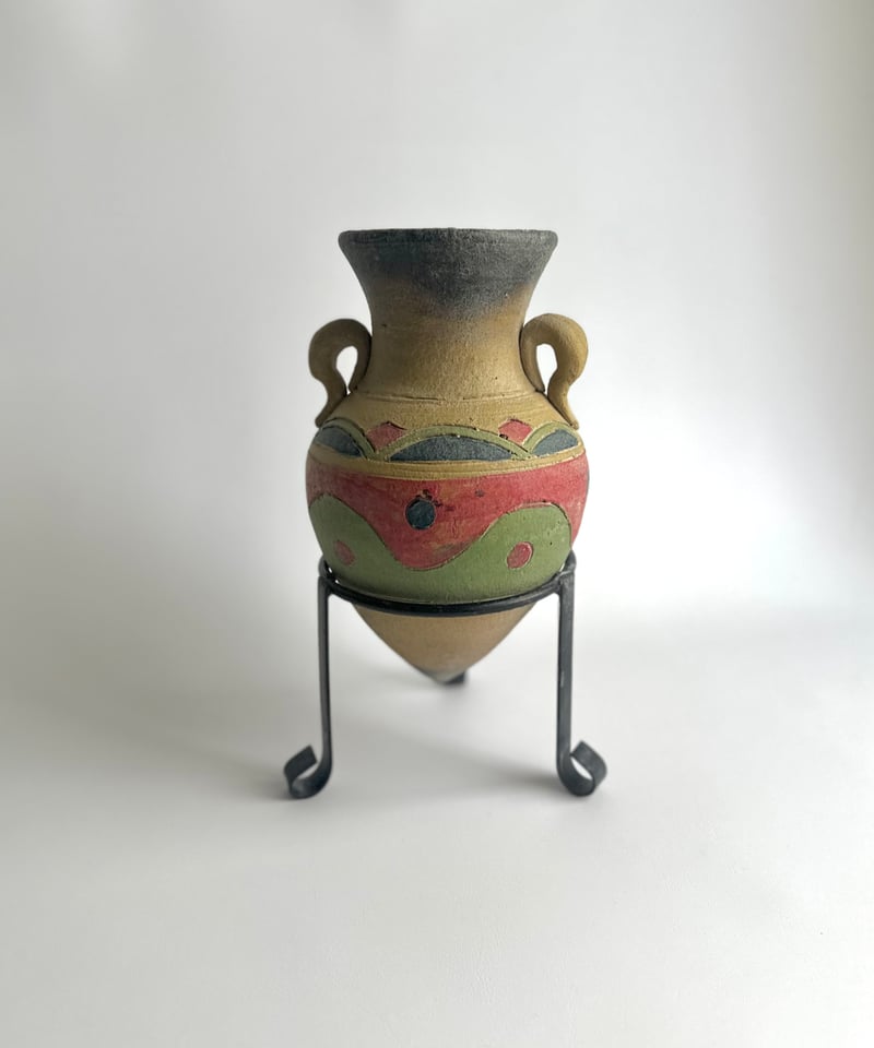 28年ぐらい前の耳付きアンフォラ壺鉢とオリジナルアイアンスタンドになります໒꒱· 28年ぐらい前の耳付きアンフォラ壺鉢とオリジナルアイアンスタンドになり