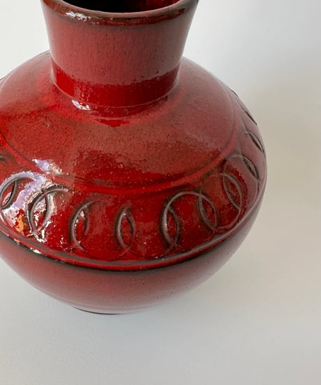 Vase｜NILA Keramik｜赤い花瓶｜スウェーデン