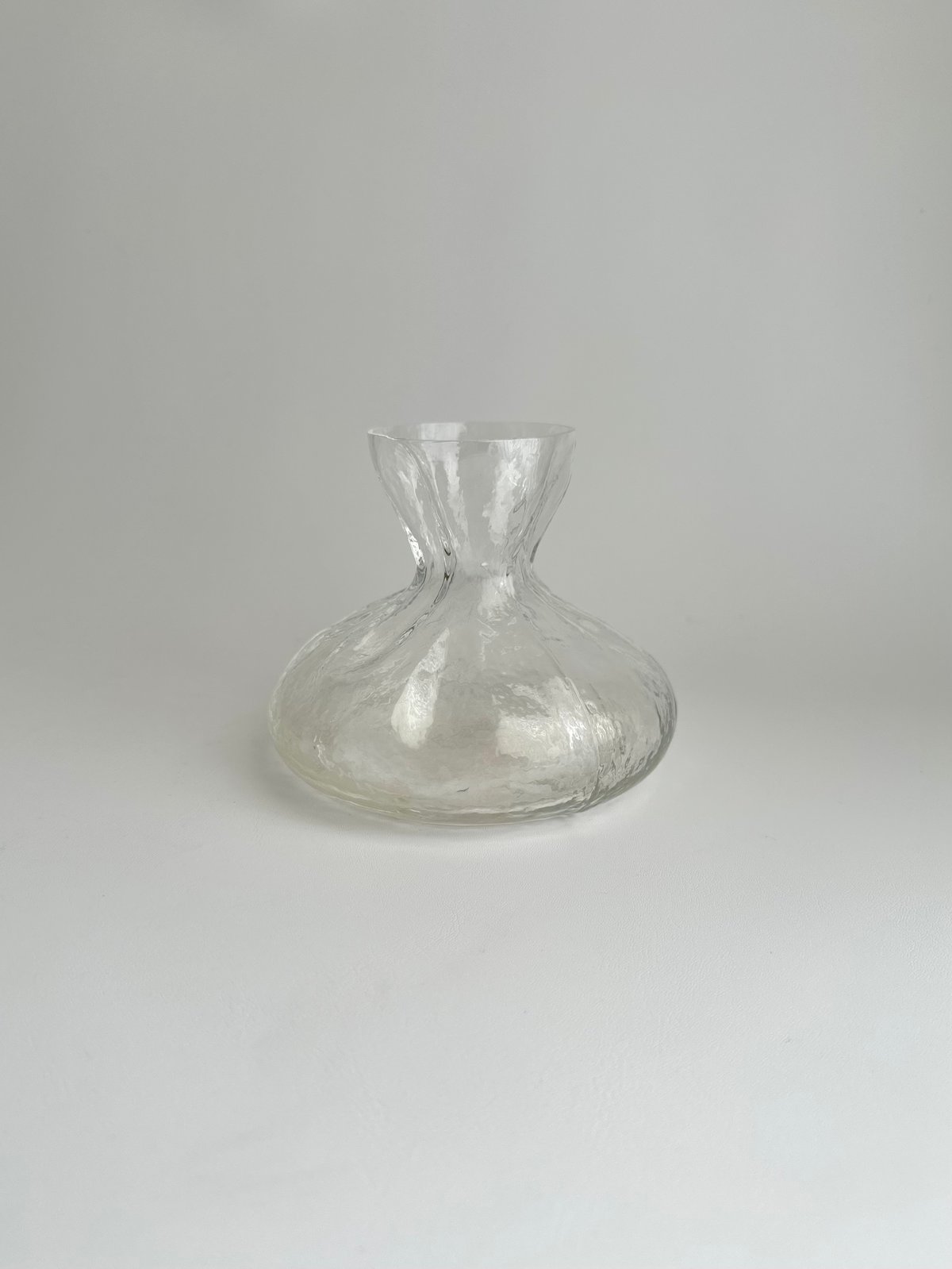 Vase｜SEA Glasbruk｜ガラスの花瓶｜スウェーデン | roi home｜北欧ヴィ