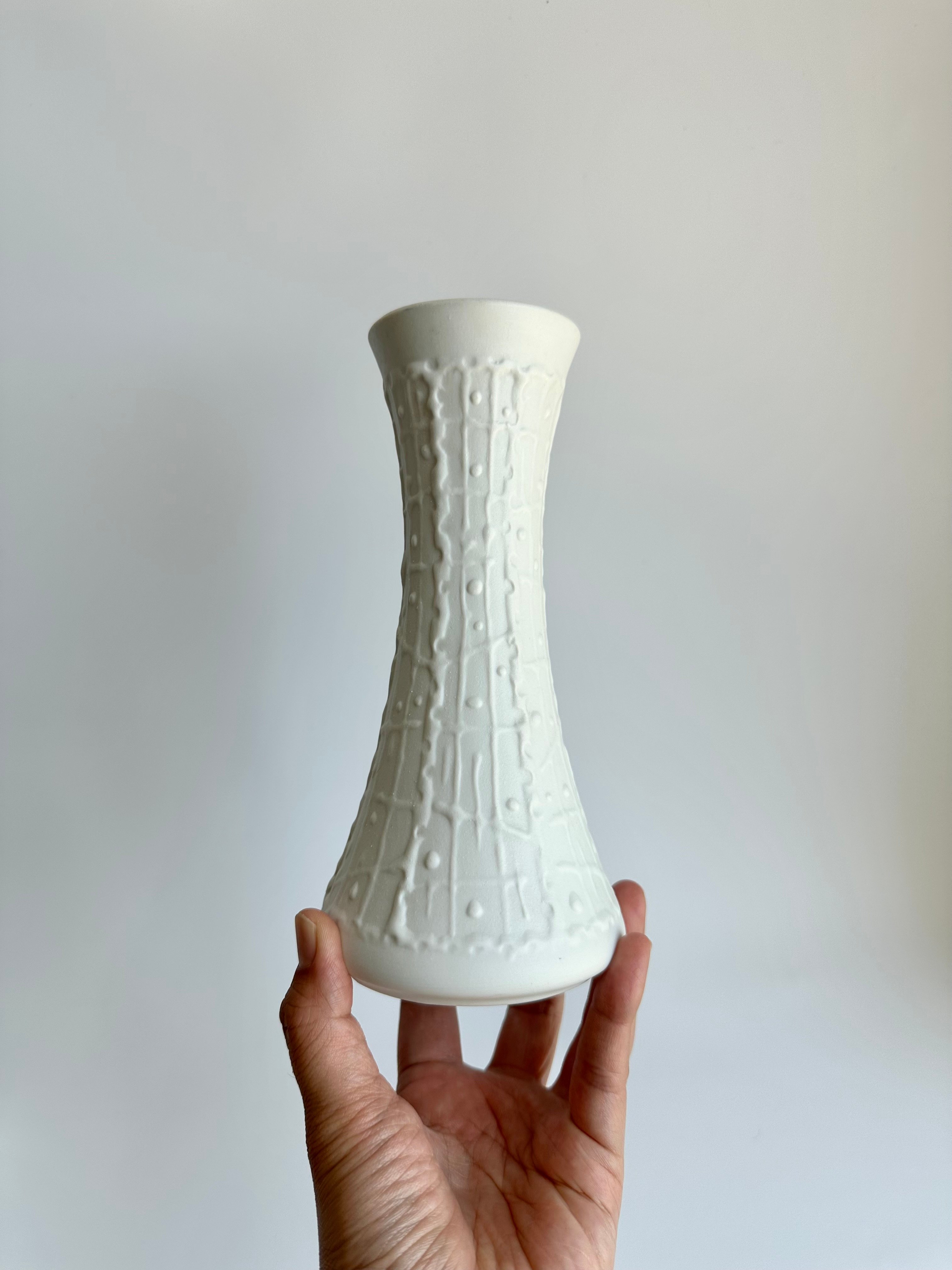 KPM 花瓶 Vase｜Royal KPM｜白い花瓶｜マット｜ドイツ | roi home｜北欧