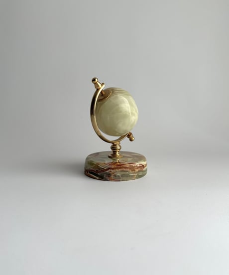 Globe