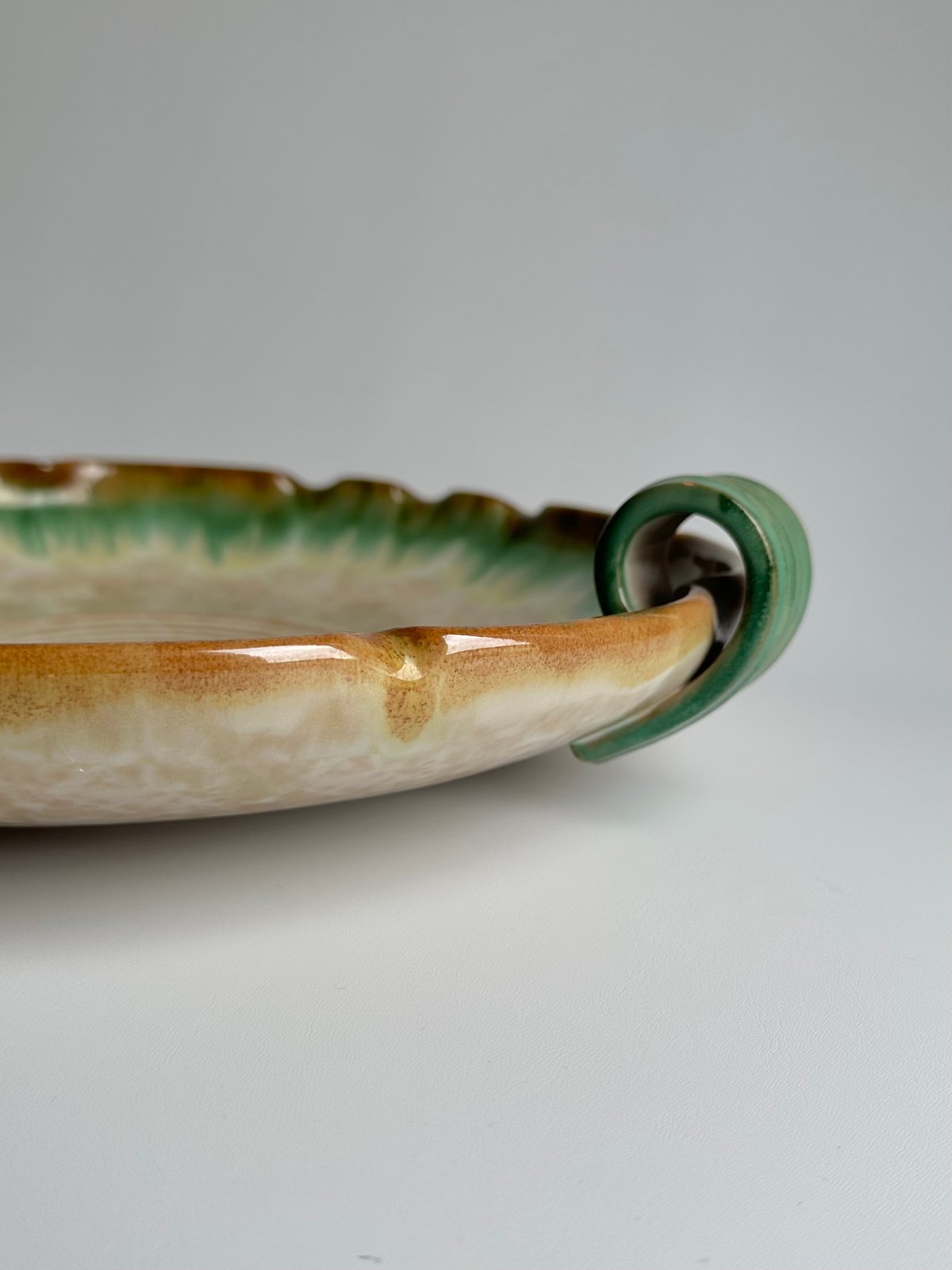 Toreboda 大皿 陶器製のトレイ 北欧ヴィンテージ Tray｜Toreboda｜大皿｜陶器製のトレイ｜北欧ヴィンテージ | roi｜北欧