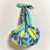北欧柄ふろしき　撥水 ふろしき　アクアドロップ　約100cm　こはれハチドリ グリーン