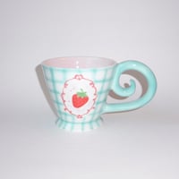 Swirl Handle Strawberry Mug / Yes!ceramic