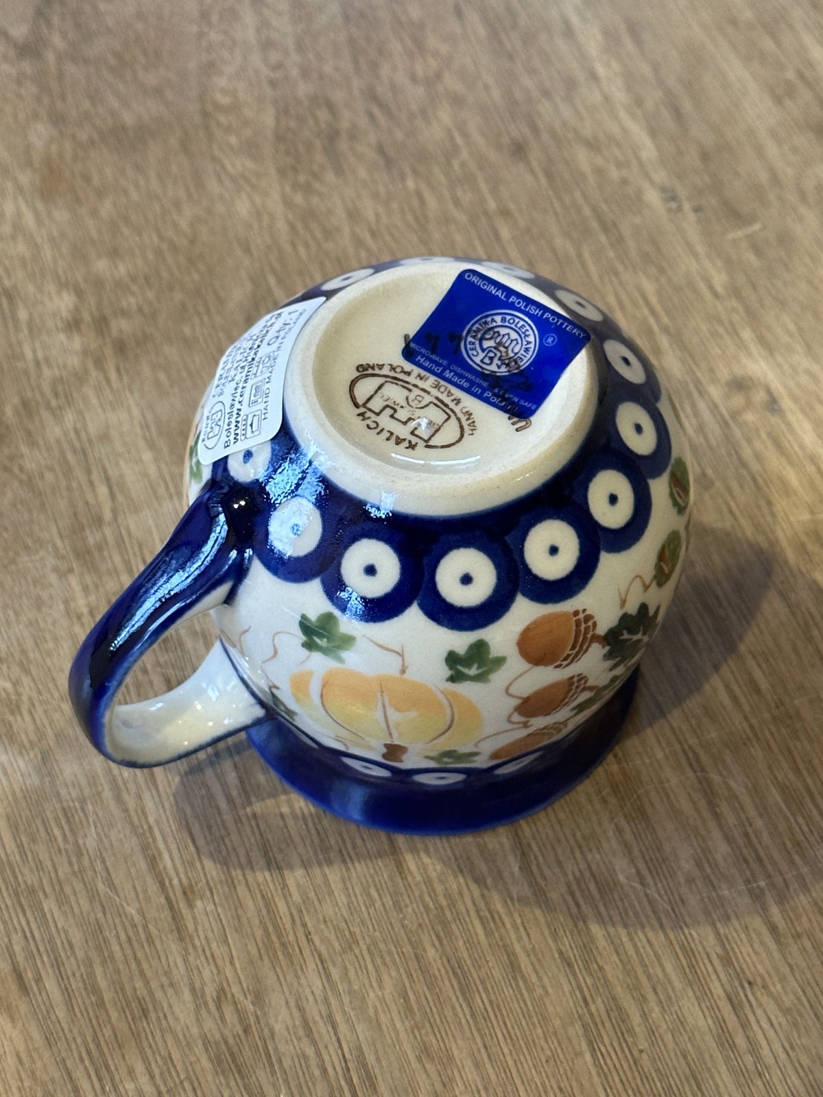 【mkuさま】old pottery ❀ ふんわりしっぽ赤茶色のリスさん snowmkuさま】old pottery ❀ ふんわりしっぽ赤茶色のリスさん