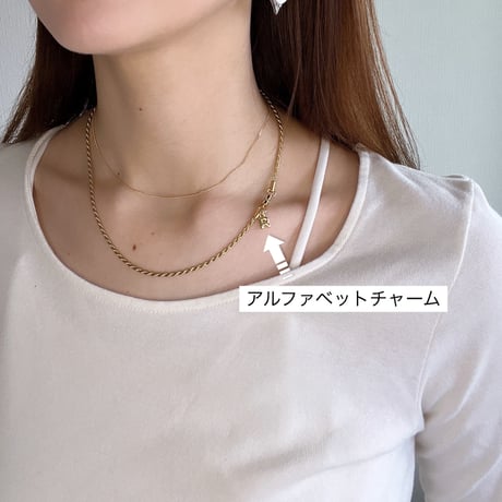 ちょこっと見せ推しネックレス