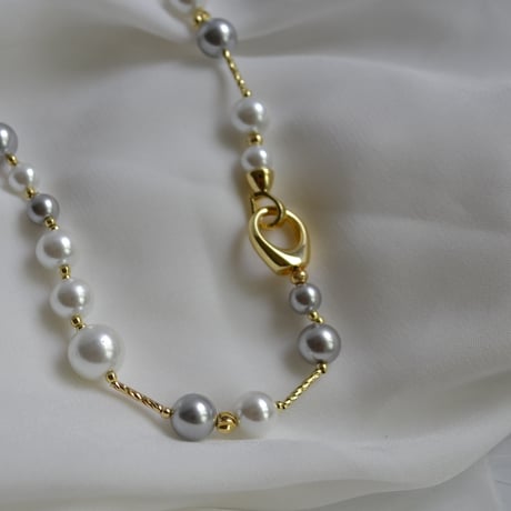 White gray pearl necklace part2