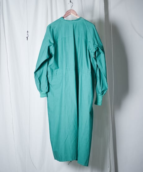 1960 - 1970's U.S ARMY "Surgical Gown, DEAD STOCK"
