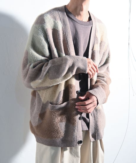 saby - WATER SURFACE PATTERN KNIT CARDIGAN -12G DOUBLE JACQUARD-, GRAY×BEIGE.